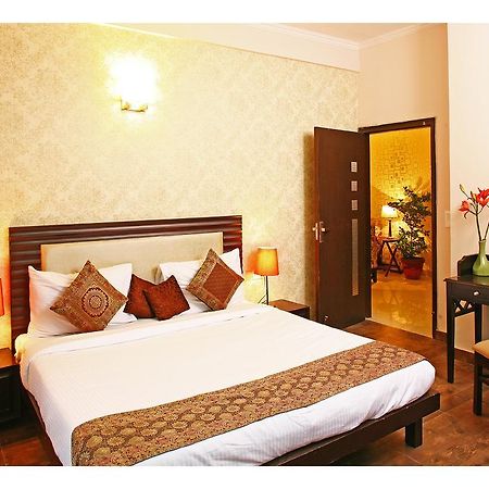 Evergreen 2Bhk Service Apartment Vasant Kunj Fortis Ilbs Nueva Delhi Exterior foto
